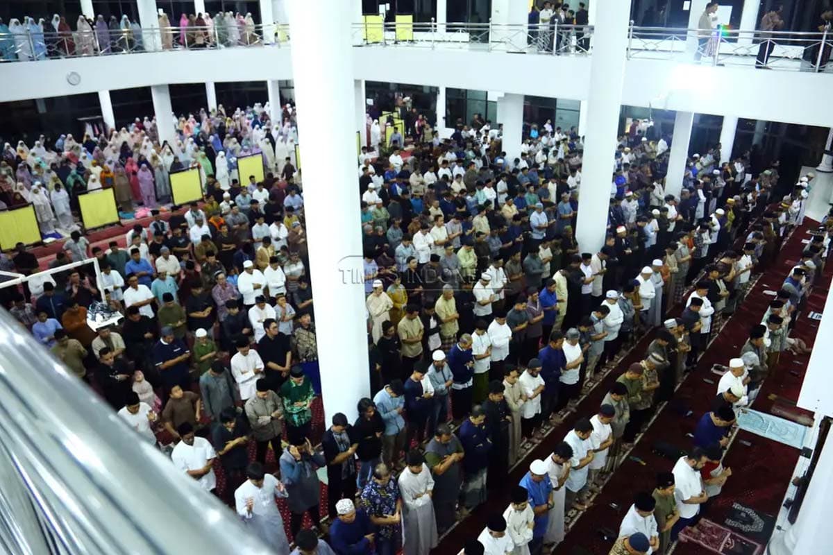 Pahala Tarawih Malam ke-2: Dosa Diampuni, Termasuk Orang Tua Jika Mukmin